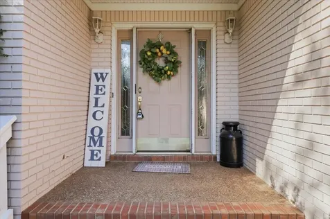 130 Hilldale Avenue Bowling Green KY 42104