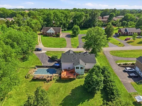 130 Hilldale Avenue Bowling Green KY 42104