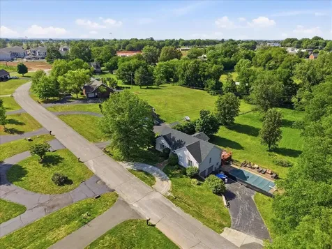 130 Hilldale Avenue Bowling Green KY 42104