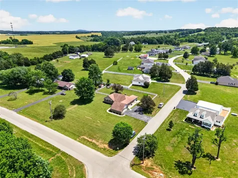 1035 Echo Valley Road Auburn KY 42206