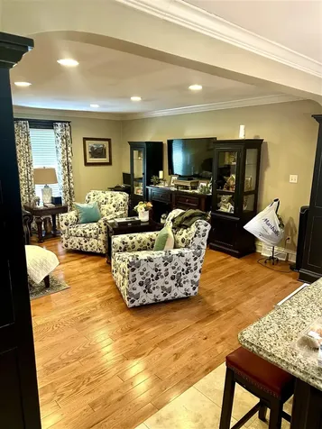 1882 Lakeshore Drive Madisonville KY 42431