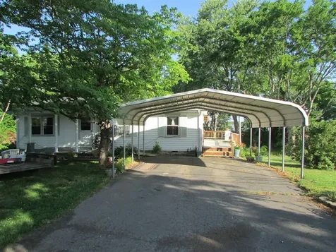817 N 4th Street Scottsville KY 42164