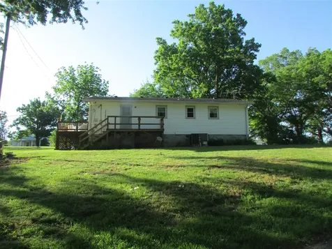 817 N 4th Street Scottsville KY 42164