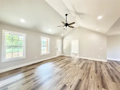 315 Hunters Circle Russellville KY 42276