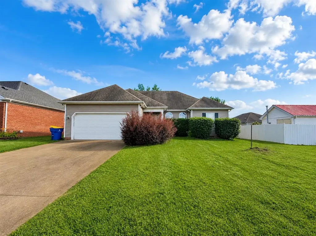 3627 Water Mill Avenue Bowling Green KY 42104