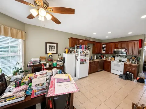 3627 Water Mill Avenue Bowling Green KY 42104