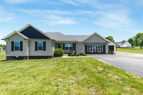 62 Bluegrass Drive Smiths Grove KY 42171