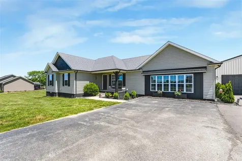 62 Bluegrass Drive Smiths Grove KY 42171
