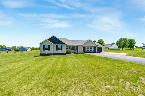 62 Bluegrass Drive Smiths Grove KY 42171