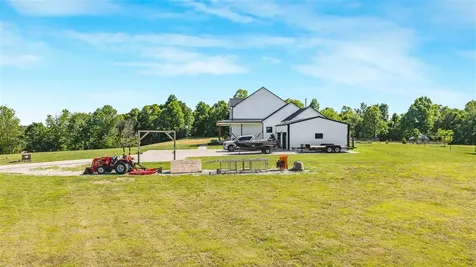549 Oscar Raymer Road Brownsville KY 42210