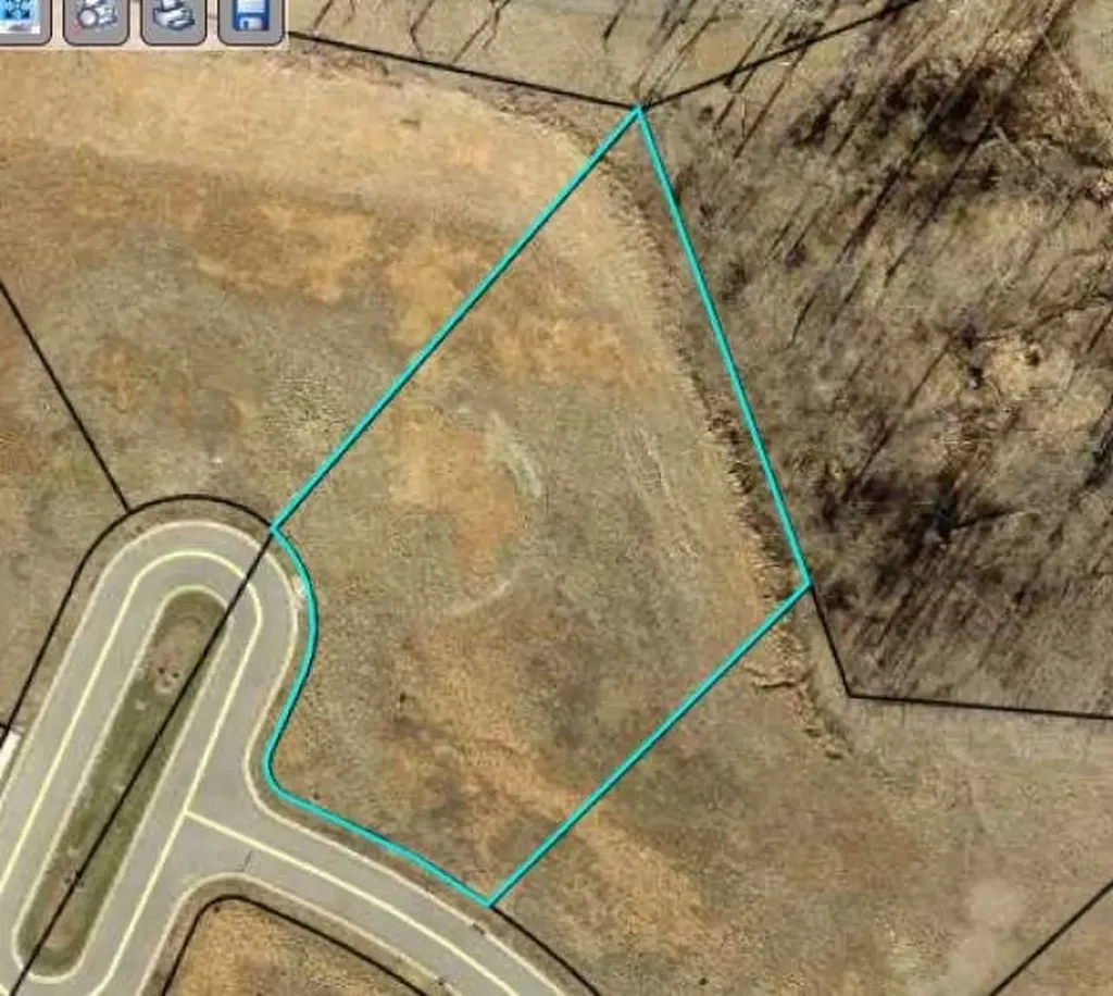 270 Three Par Court Bowling Green KY 42103