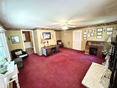218 Mammoth Cave Street Cave City KY 42127