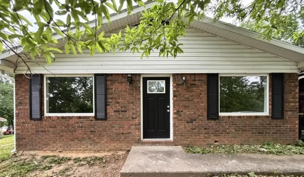 1065 Highway 171 Greenville KY 42345