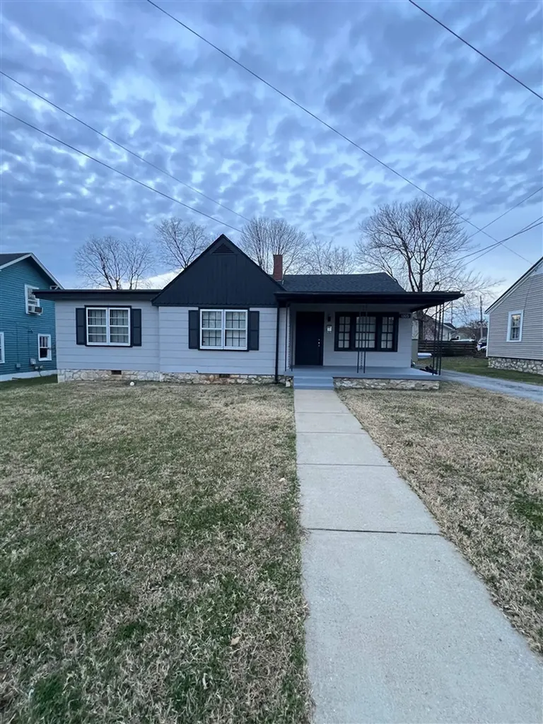 1305 Nutwood Street Bowling Green KY 42104