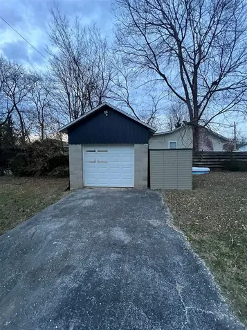 1305 Nutwood Street Bowling Green KY 42104