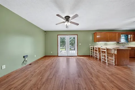 402 Wilhelm Road Russellville KY 42276