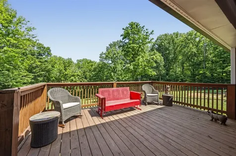 462 Ayers Lane Scottsville KY 42164