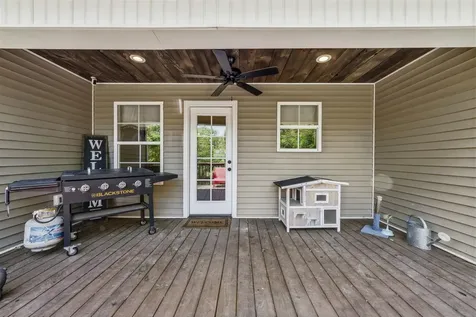 462 Ayers Lane Scottsville KY 42164
