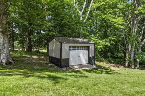 462 Ayers Lane Scottsville KY 42164