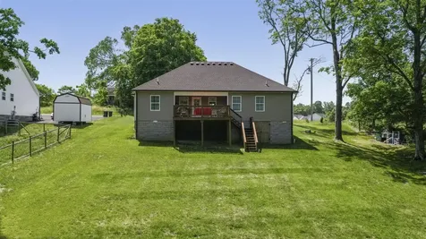 462 Ayers Lane Scottsville KY 42164