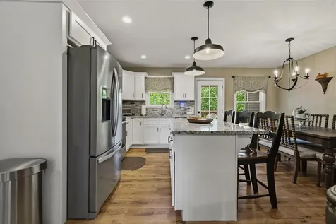 462 Ayers Lane Scottsville KY 42164