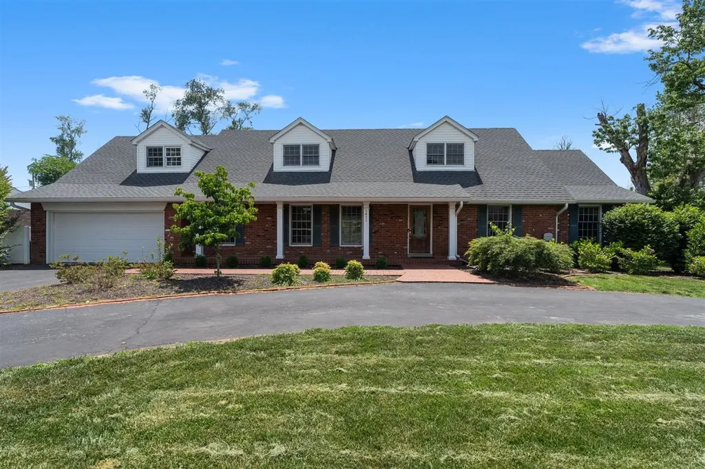 1411 Willow Way Bowling Green KY 42103