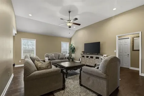 835 China Tree Way Bowling Green KY 42101