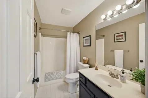 816 Wrenwood Drive Bowling Green KY 42103