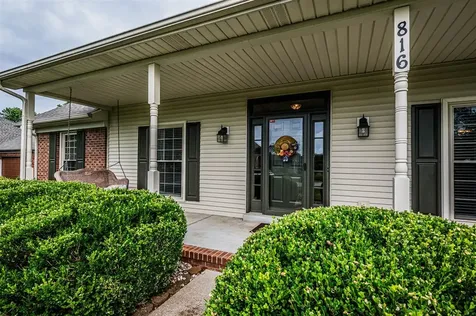 816 Wrenwood Drive Bowling Green KY 42103