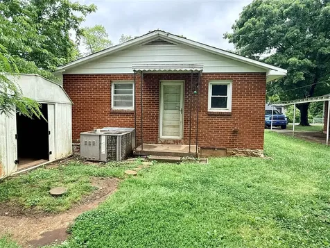 1019 Beauty Avenue Bowling Green KY 42101