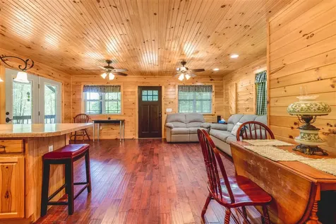 416 Wilderness Road Mammoth Cave KY 42259