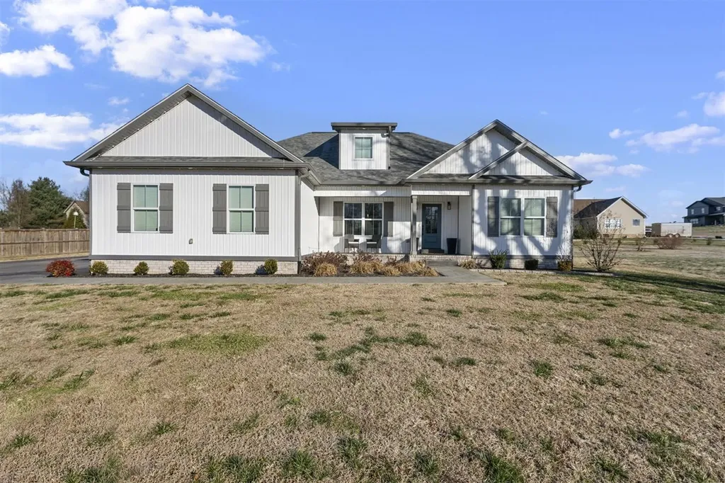 122 River Birch Loop Smiths Grove KY 42171