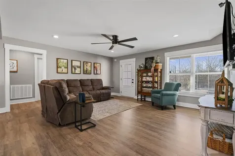 122 River Birch Loop Smiths Grove KY 42171