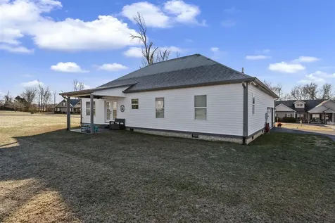 122 River Birch Loop Smiths Grove KY 42171