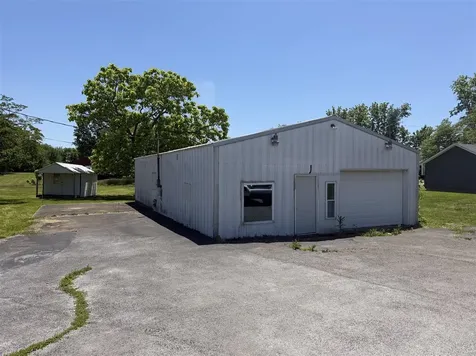 304 North Dixie Highway Cave City KY 42127