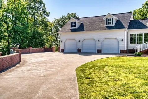 834 Kennedy Road Greenville KY 42345