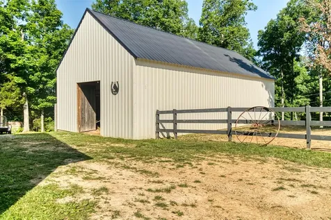 834 Kennedy Road Greenville KY 42345