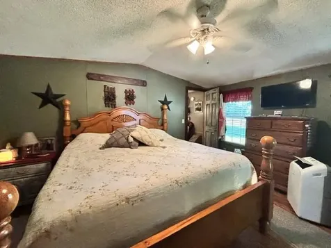 75 Stringer Road Sacramento KY 42372