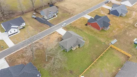 239 Middlebrook Lane Smiths Grove KY 42171