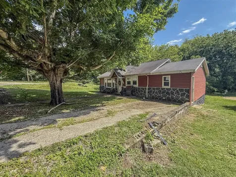 122 Lloyd Street Glasgow KY 42141