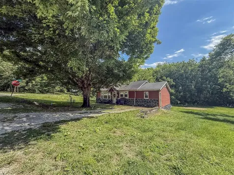 122 Lloyd Street Glasgow KY 42141