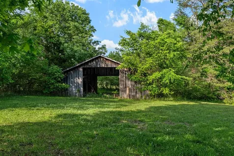 108 Brier Creek Road Mammoth Cave KY 42259