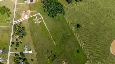 Lot 8-3 Honduras Court Auburn KY 42206