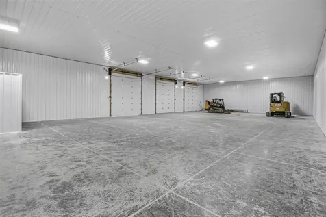 7565 Happy Valley Road Cave City KY 42127