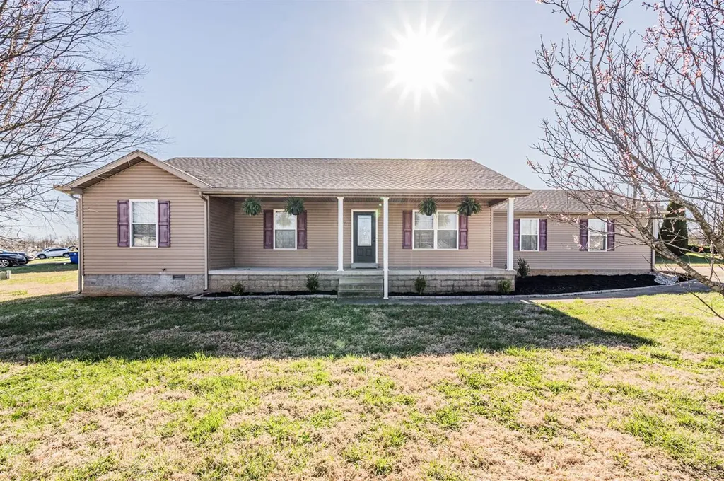 1661 Copper Run Way Bowling Green KY 42101