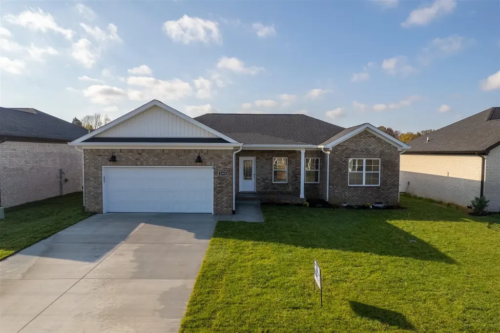 2595 Cedrus Avenue Bowling Green KY 42101