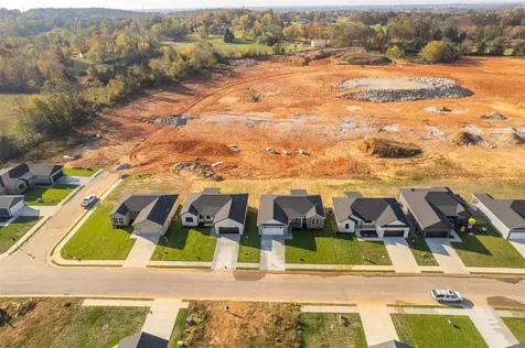 2595 Cedrus Avenue Bowling Green KY 42101