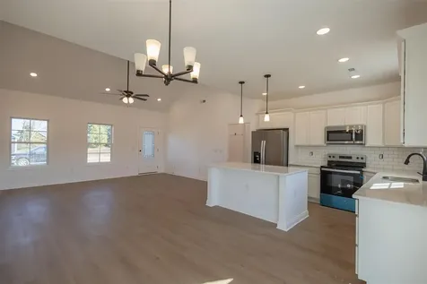 2595 Cedrus Avenue Bowling Green KY 42101