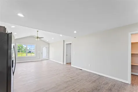 8810 Richardsville Road Bowling Green KY 42101