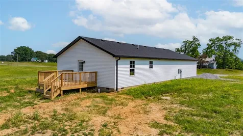 8810 Richardsville Road Bowling Green KY 42101